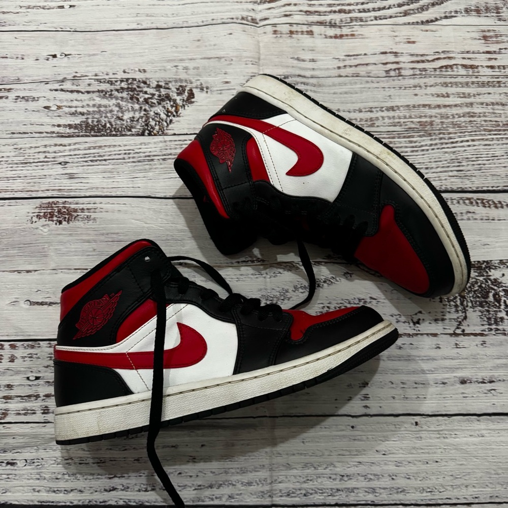 Nike Jordan retro OG high bred toe sir 9 men’s